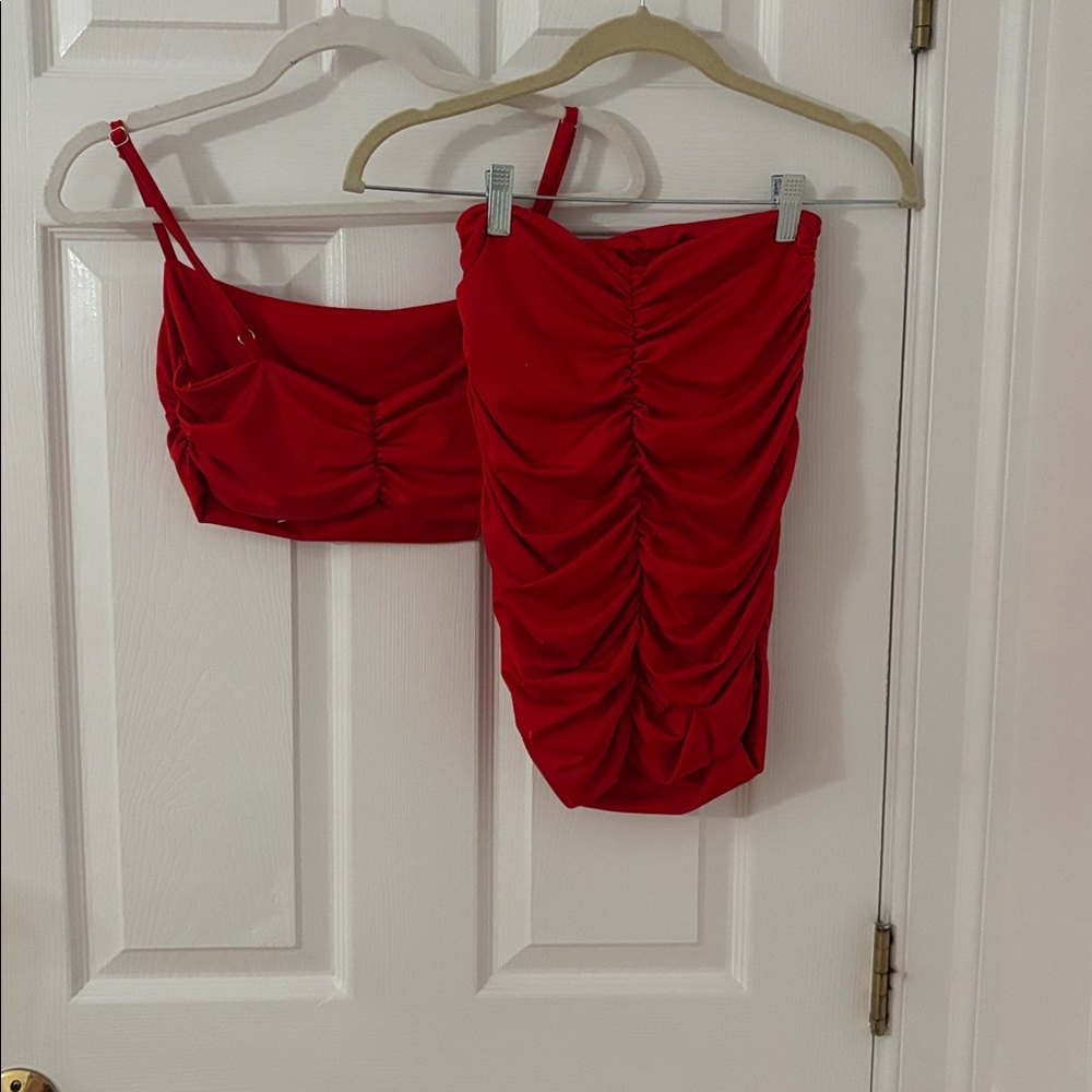 Amazon Red Two-Piece Set - Picture 2 of 2